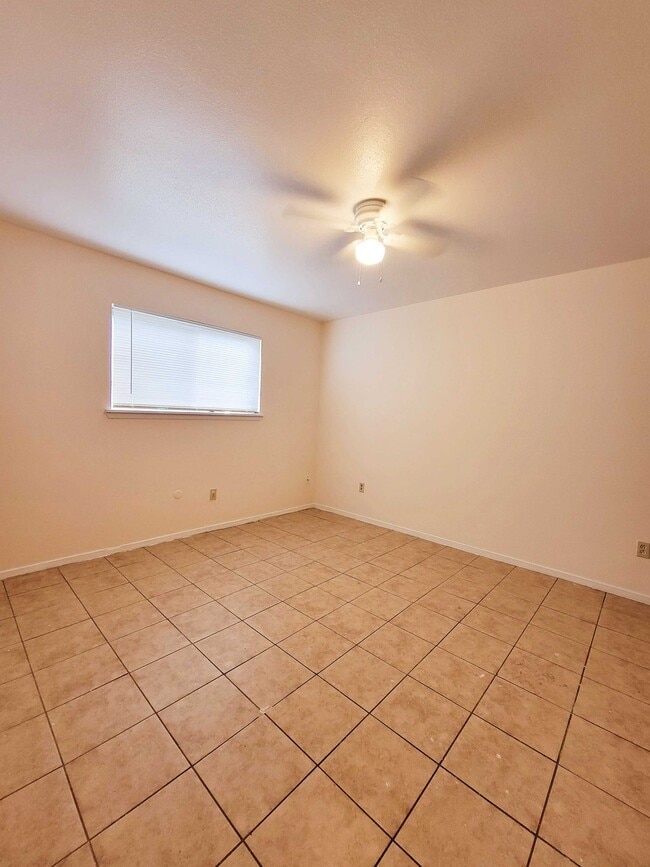 Building Photo - 7301 Jensen Dr