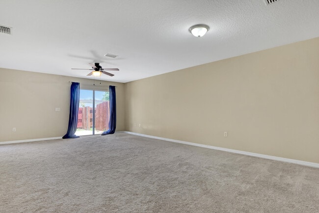 Building Photo - 480 L M Davey Ln