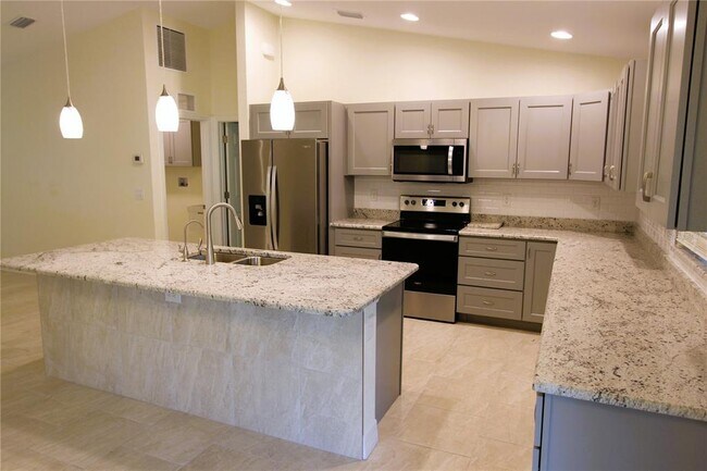 Building Photo - 5850 Gagstatter Rd