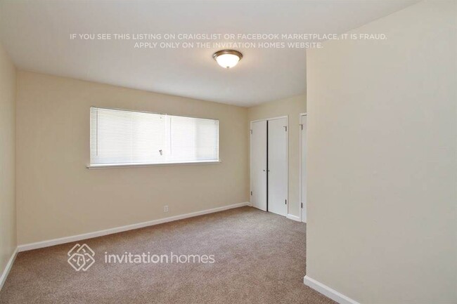Building Photo - 3000 Phillips Ct