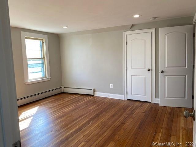 Building Photo - 223 Park Rd