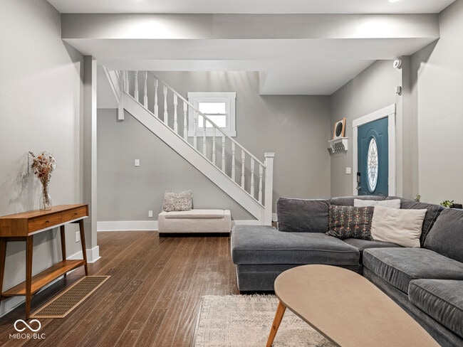 Building Photo - 622 N Hamilton Ave