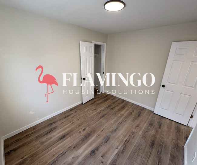 Building Photo - 108 Macready Ave