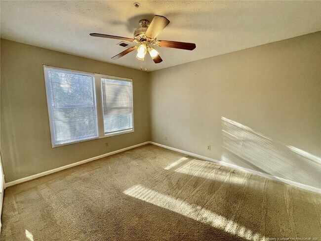 Building Photo - 6724 Willowbrook Dr