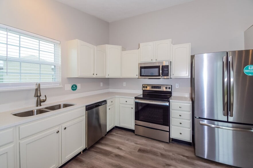Building Photo - 3844 Boundary Bay Dr