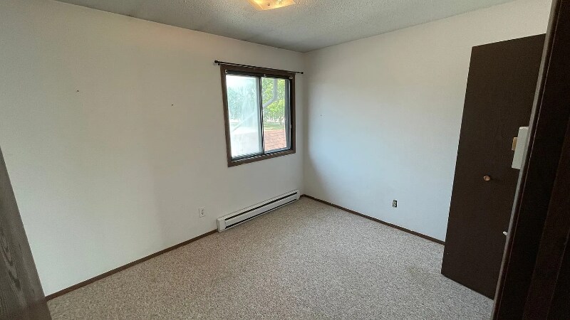 Building Photo - 116 8th Ave SE