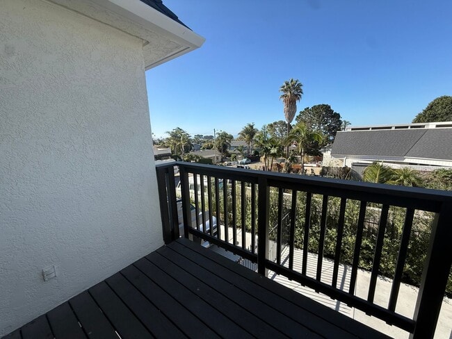 Building Photo - 110 Cuyama Ave