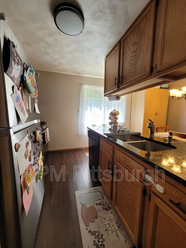 Building Photo - 408 Timber Dr