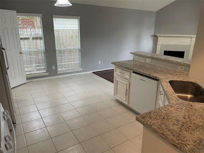 Building Photo - 4118 Creek Ridge Ln