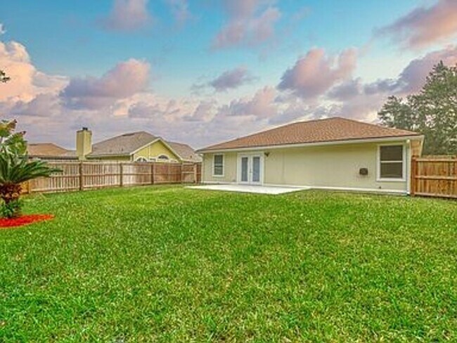 Building Photo - St Johns Rental