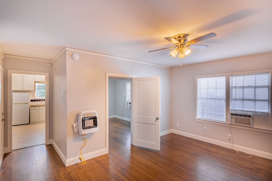 Building Photo - Fitzhugh Apartments