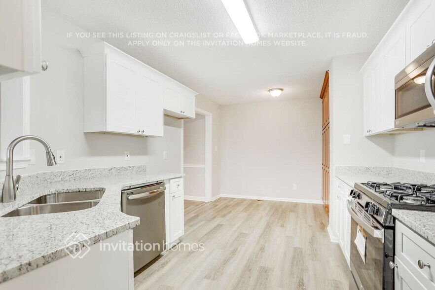 Building Photo - 1520 Jade Cove Dr