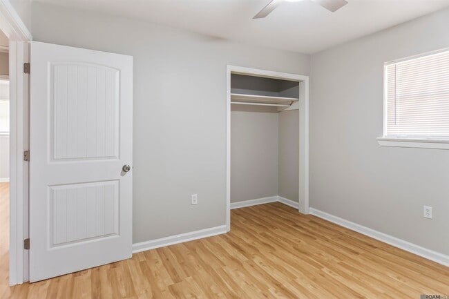 Building Photo - 1455 Marilyn Dr