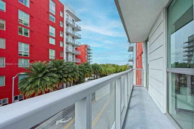 Building Photo - 7825 NW 107th Ave