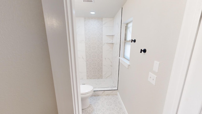 Building Photo - 7323 Glen Arbor Dr