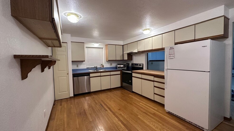 Building Photo - 831 S 310th Pl