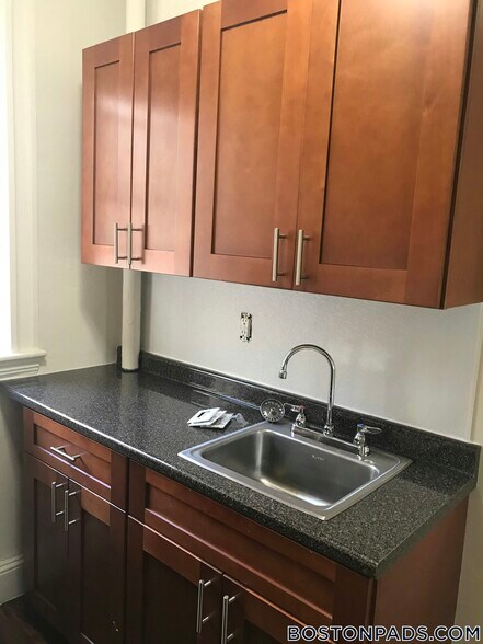 Primary Photo - 1175 Boylston St