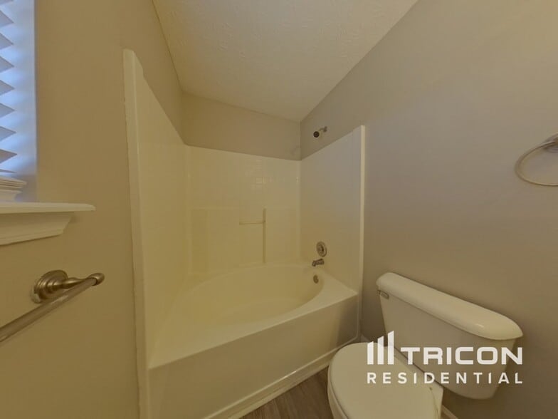 Building Photo - 24 Tanner Dr