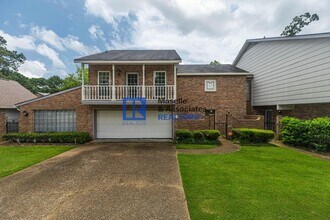 Building Photo - 3 Bed/2.5 Bath Townhouse in Timbers of Crossgates in Brandon