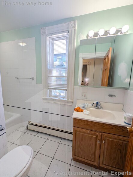 Building Photo - 392 Washington St