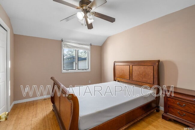 Building Photo - 1577 E Tomahawk Dr