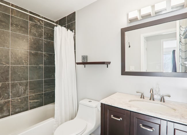 Building Photo - 1374 Cunat Ct