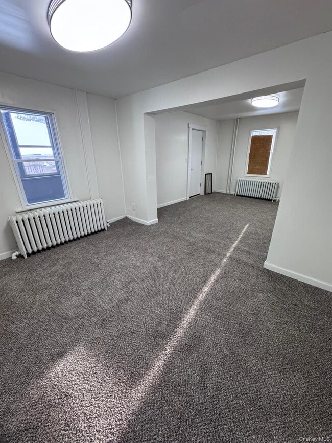 Building Photo - 20 Sycamore St