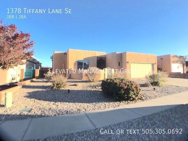 Primary Photo - Immaculate 3 bedroom in Rio Rancho! Stunni...