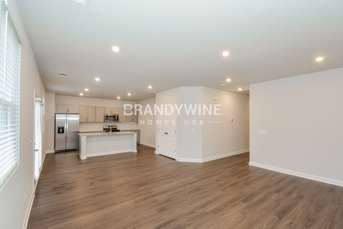 Building Photo - 321 Dearborn Sta Dr