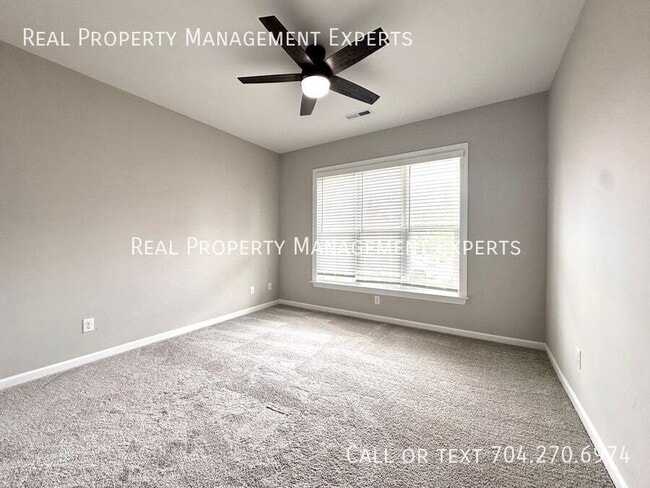 Building Photo - 6511 Wildbrook Dr