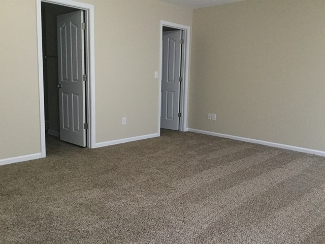 Building Photo - 941 Garrison Rd