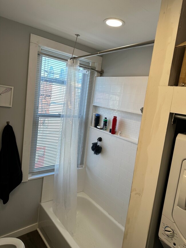 bathroom - 1108 S 22nd St