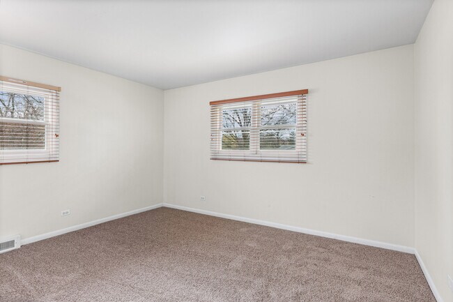 Building Photo - 6543 S Stough St