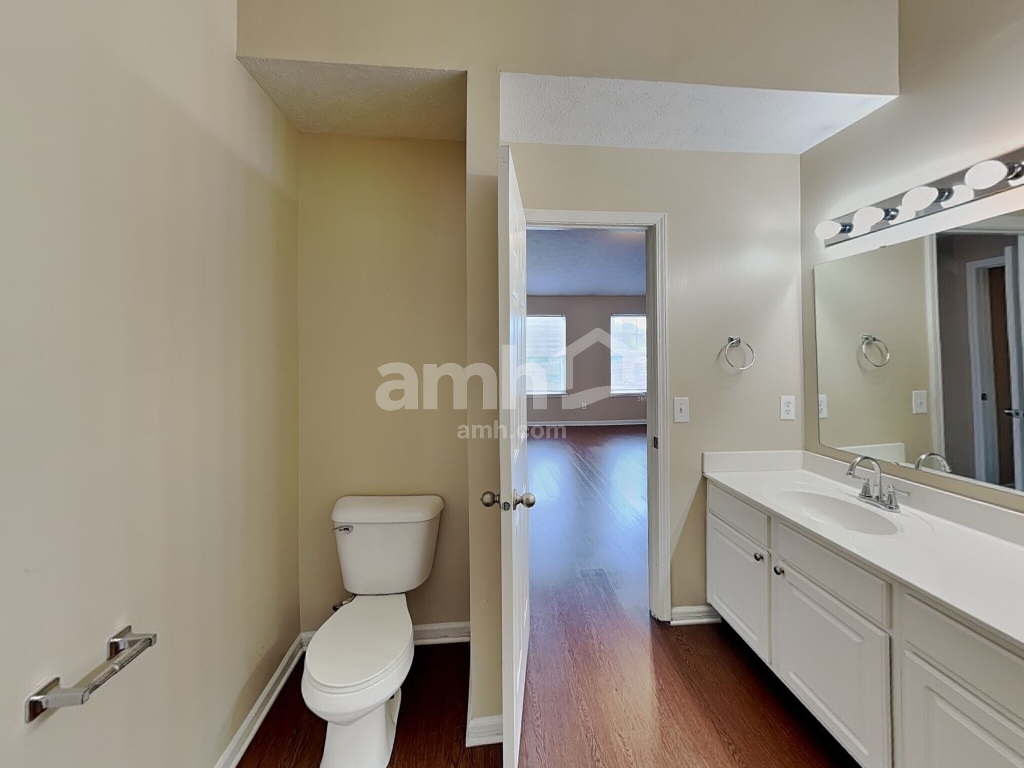 Building Photo - 2318 Lammermoor Cir