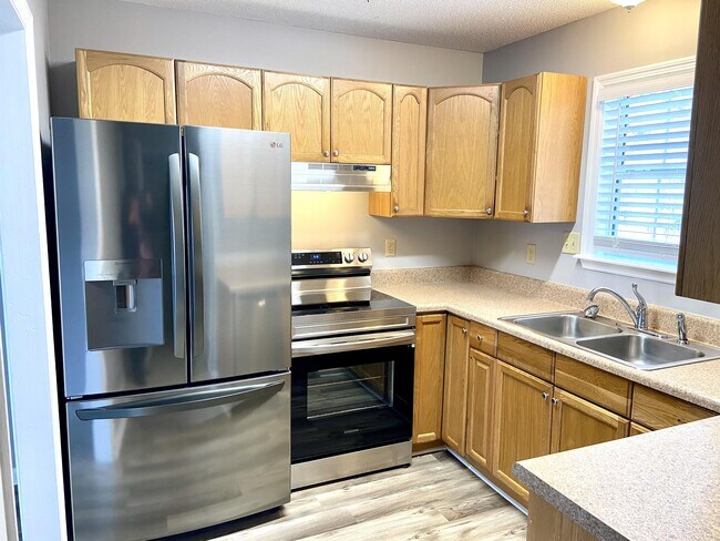 Building Photo - 1778 Almond Tree Pl