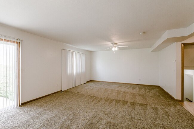 Building Photo - 7261-7265 Dorchester