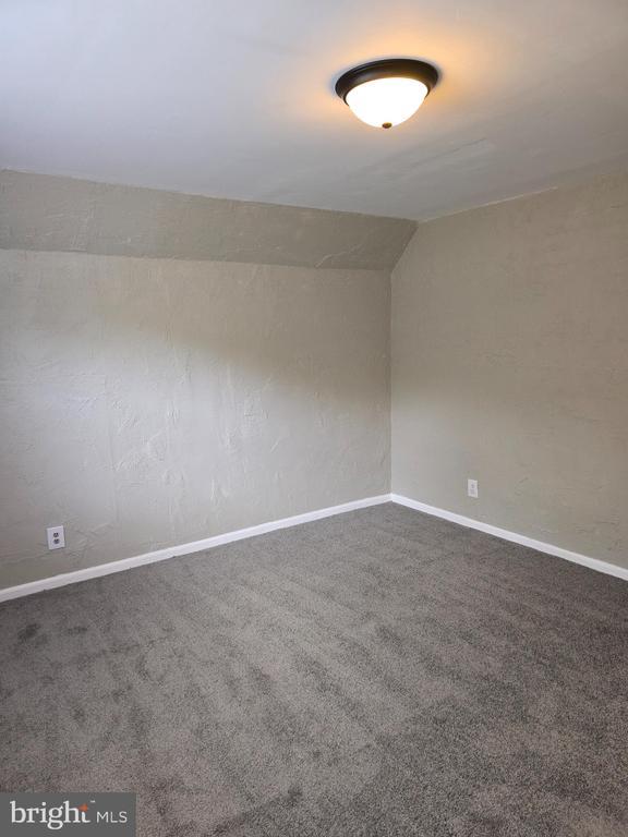Building Photo - 8313 Gibbons Dr