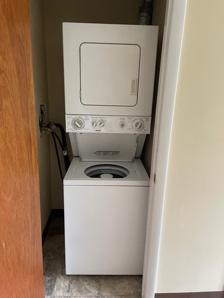 Building Photo - 6870 Reynolds Mill Rd