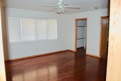 Building Photo - 3 Bedroom Home, garage, fenced yard.