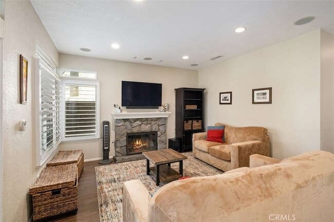 Building Photo - 20891 Porter Ranch Rd