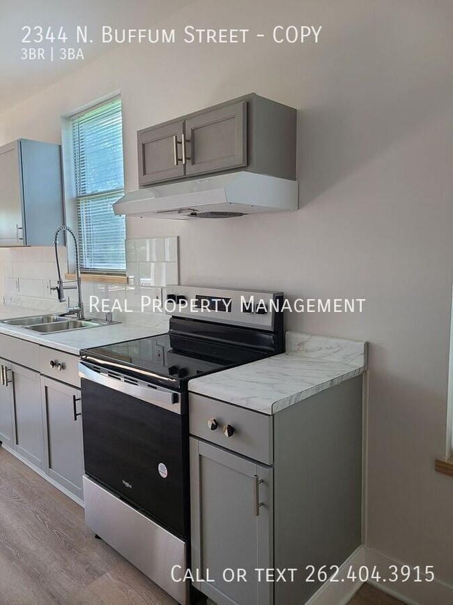 Building Photo - 2344 N Buffum St