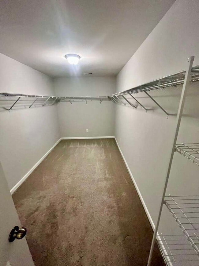 Building Photo - 2105 Boynton St