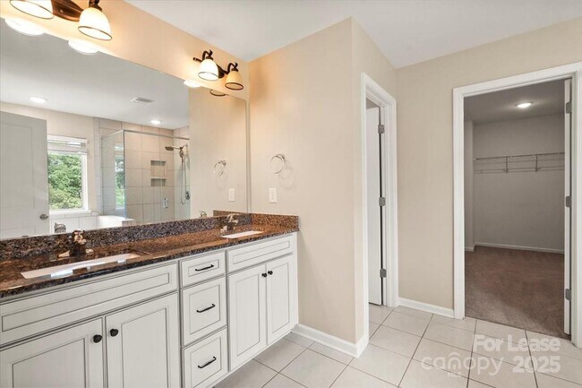 Building Photo - 2433 Chinkapin Ct