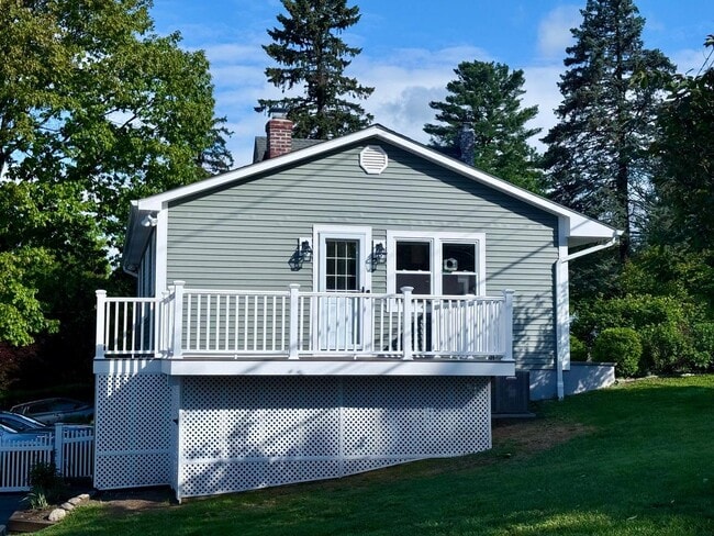 Building Photo - 81 Cleveland Dr