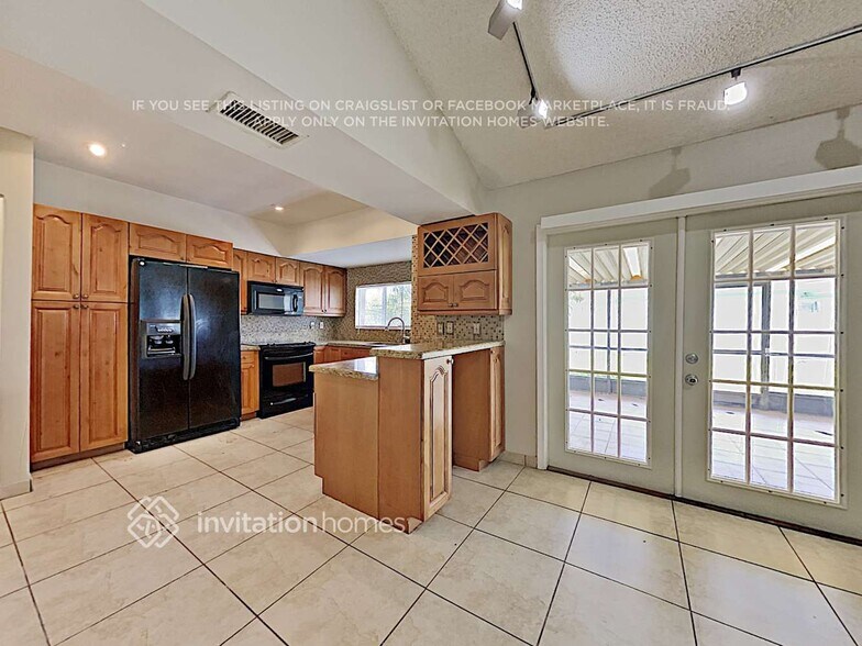 Building Photo - 2101 NW 108th Terrace