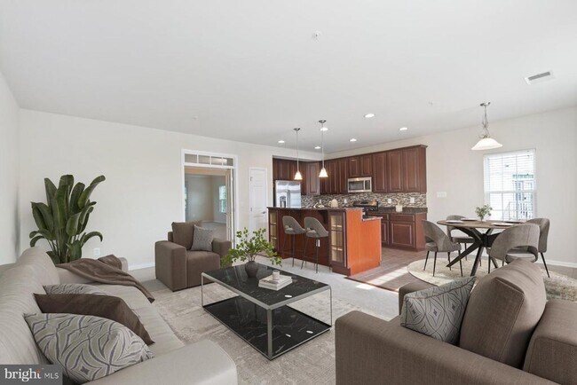 Building Photo - 320 Chessington Dr