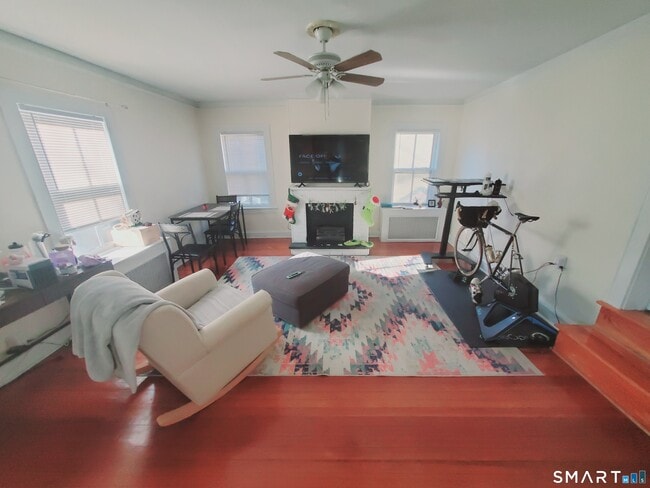 Building Photo - 152 River Rd Ext