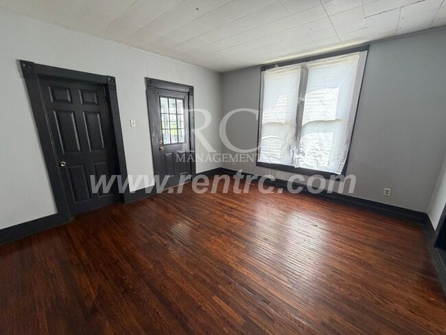 Building Photo - 314 Porter-
