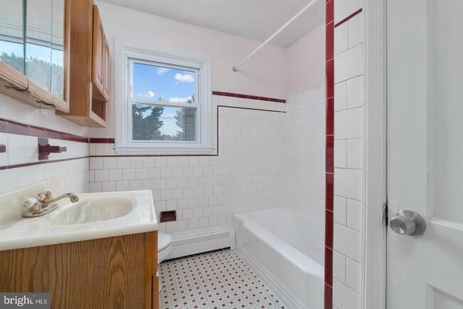Building Photo - 6220 Walther Ave