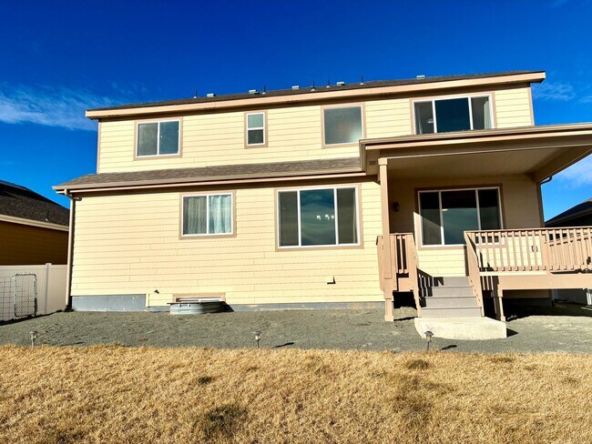 Building Photo - Price Reduced plus FREE JANUARY RENT!!! Beautiful 4 Bed/3 Bath West Greeley Home – Spacious Lot &...